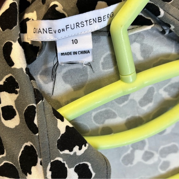 Diane Von Furstenberg Leopard wrap Dress - Picture 4 of 6